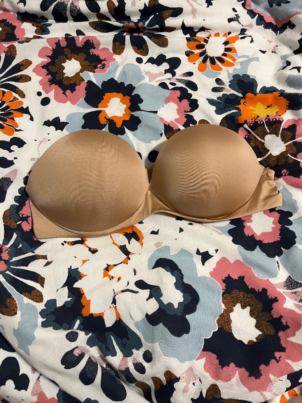 SKIMS Ultimate Push-Up Strapless Bra nude